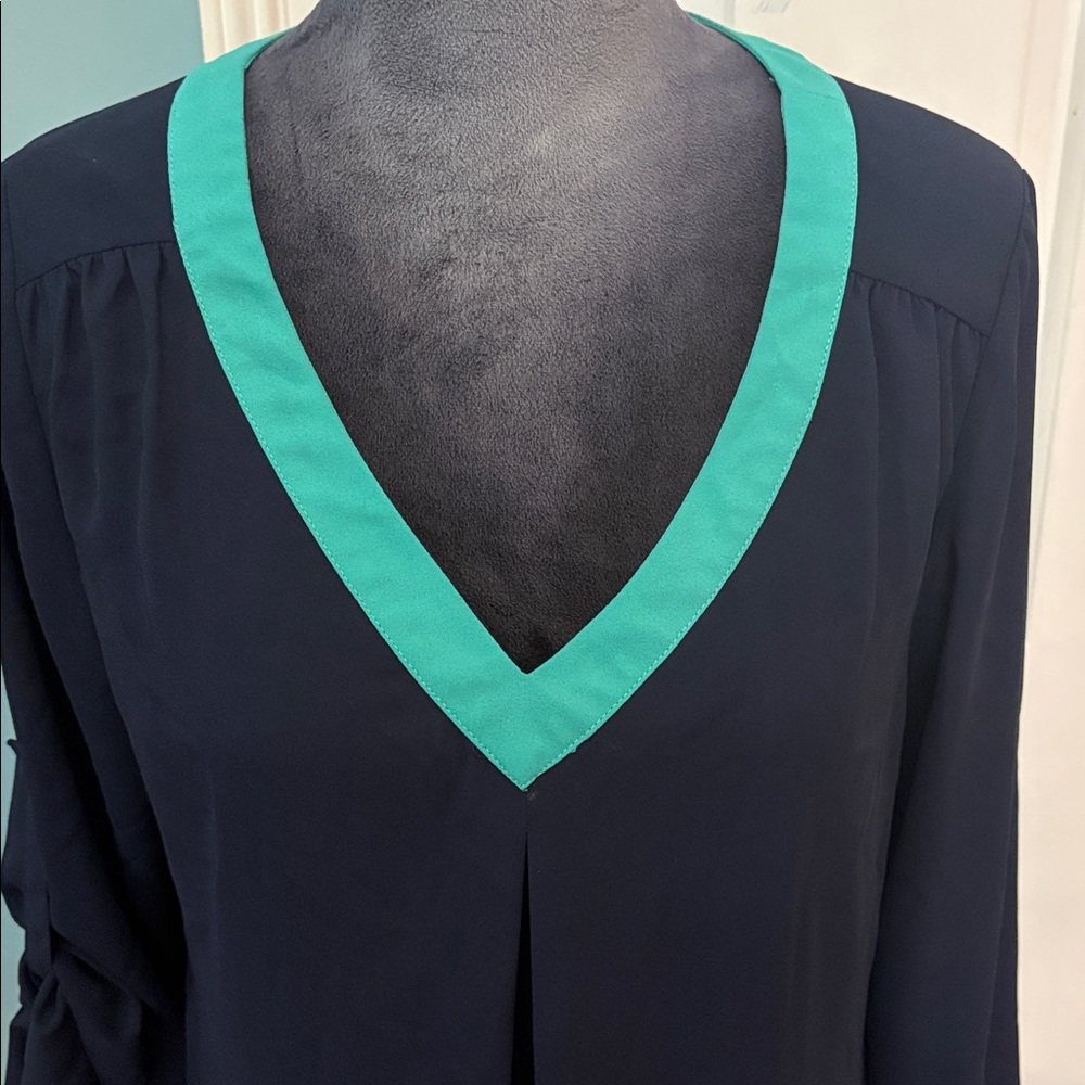 41 Hawthorn Navy Blouse with Teal Trim - Picture 6 of 6